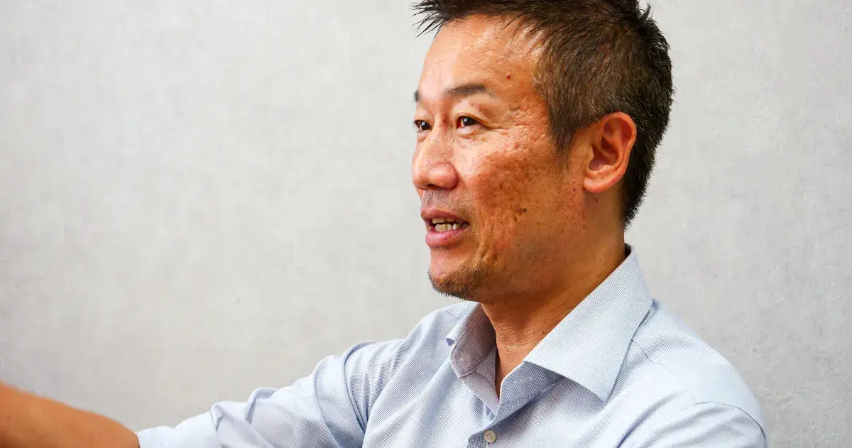 インタビューに答える山下様の様子