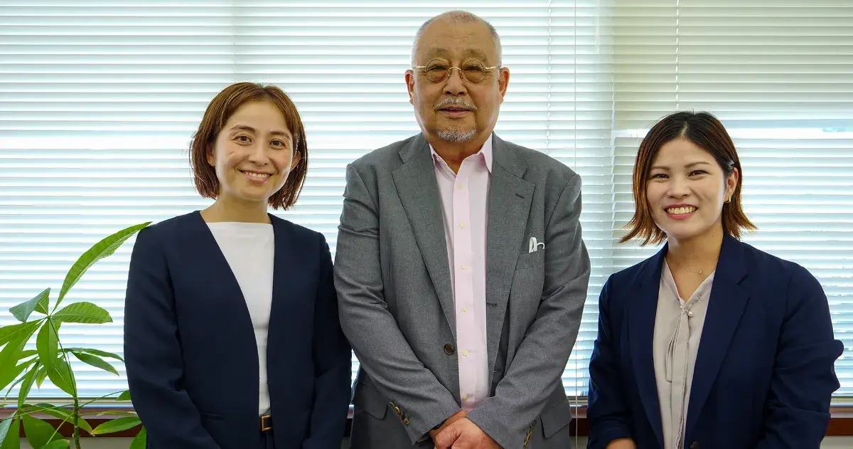岡田様とイジゲングループのプロジェクトメンバー（左：岡、右：片山）