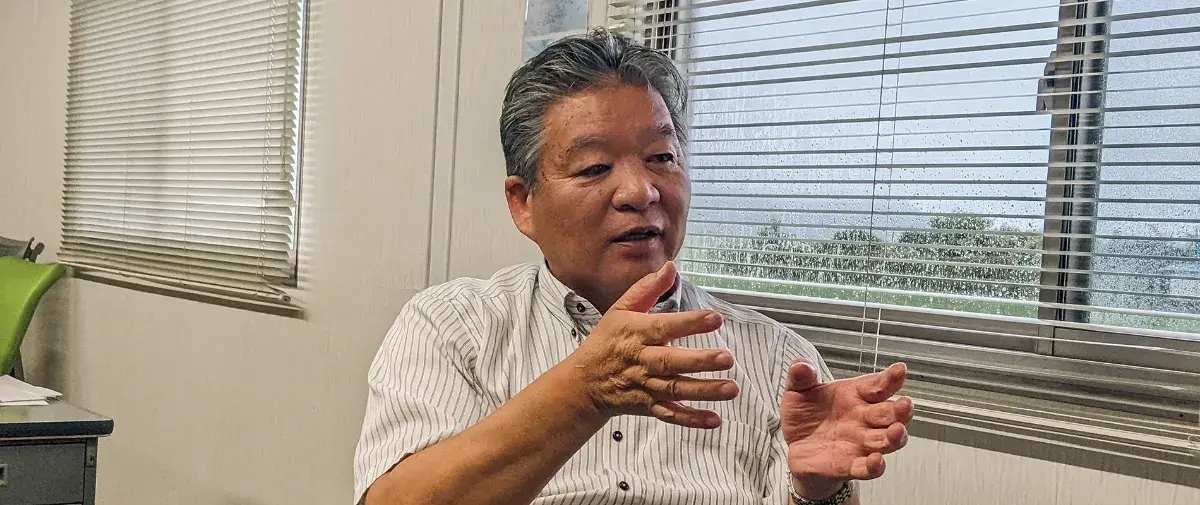 インタビューに応える関様社長